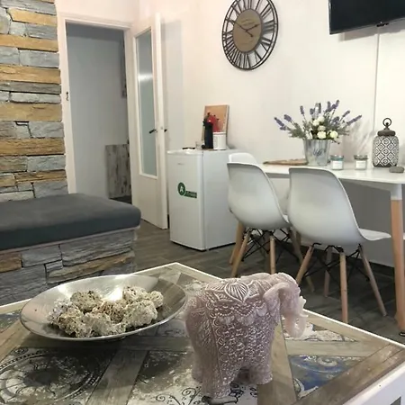 公寓 Cosy House In 1